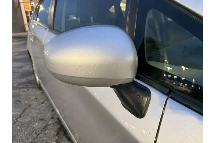 $7995 : Toyota Prius Plug-in Hybrid image 4