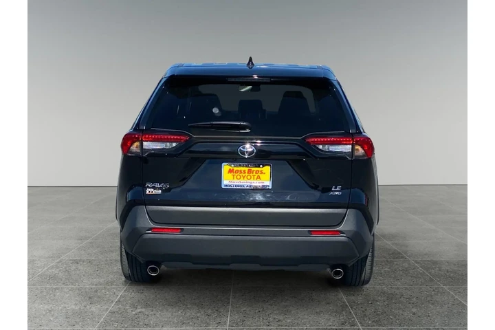 $32686 : Toyota RAV4 2025 AWD LE 4dr image 4