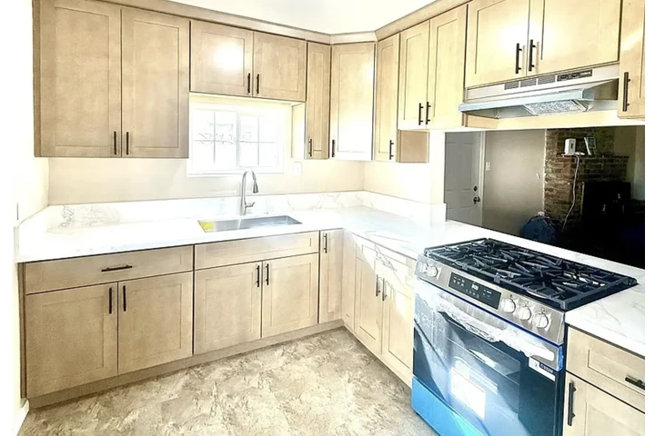 $2900 : Casa con 3 recamaras por renta image 3