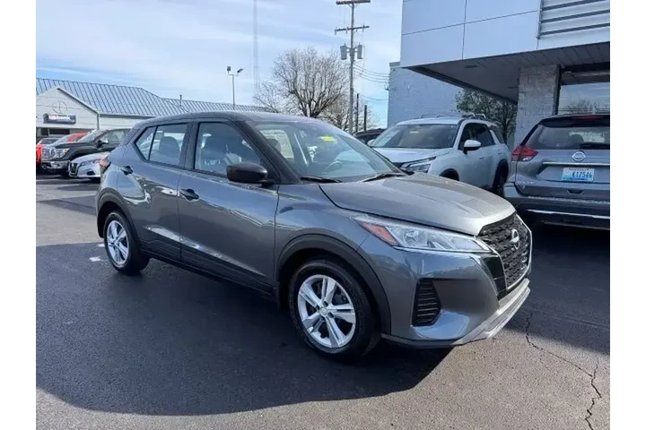 $22995 : Nissan Kicks Play 2025 S 4dr image 1