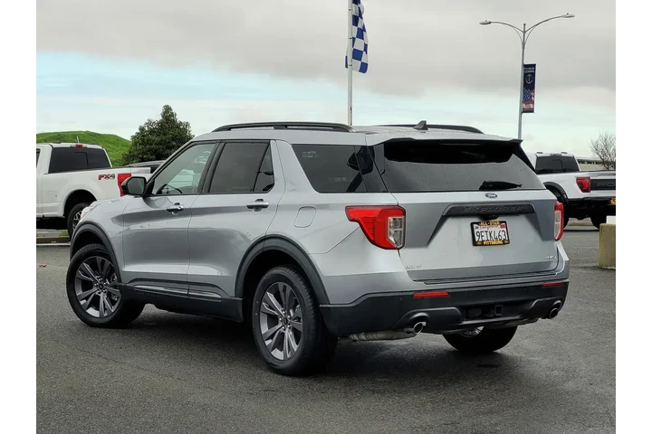 $30989 : Ford Explorer 2022 AWD XLT 4 image 6