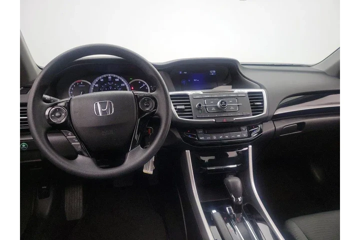 $15998 : Honda Accord 2017 LX 4dr Sed image 9