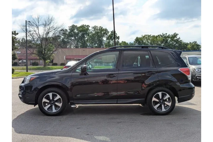 $14982 : 2017 Forester 2.5i Premium image 9
