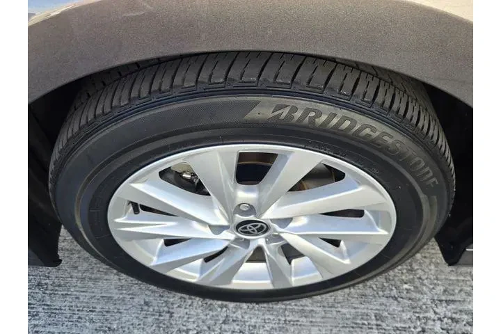 $21491 : Toyota Camry 2022 LE 4dr Sed image 7