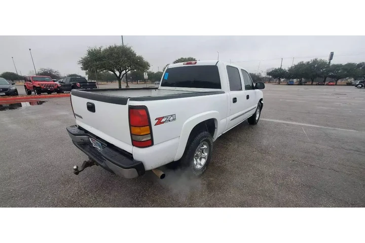 $7995 : 2005 GMC SIERRA 1500 CREW CAB image 3