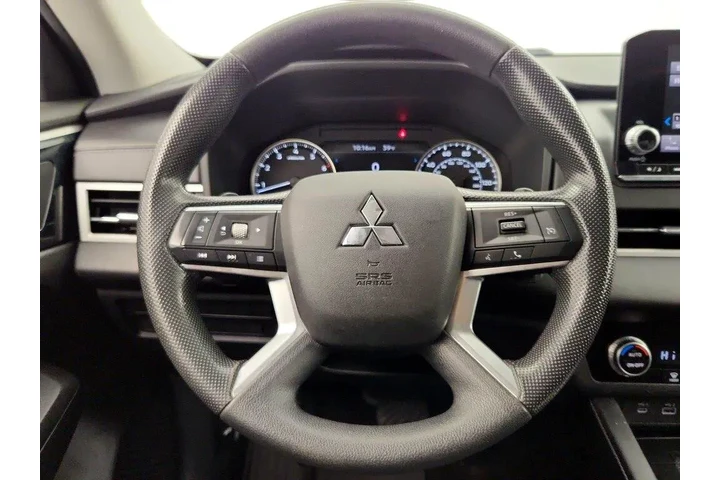 $22998 : Mitsubishi Outlander 2022 ES image 10