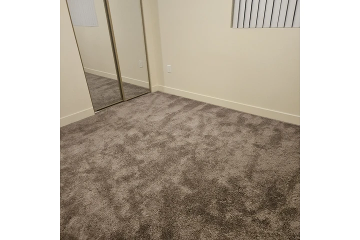 $900 : SE RENTA CUARTO image 3
