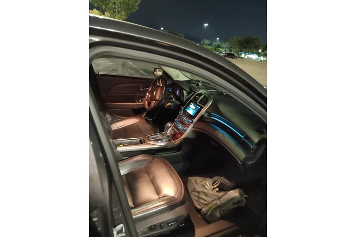 $4800 : Vendo Carro Excelente image 1