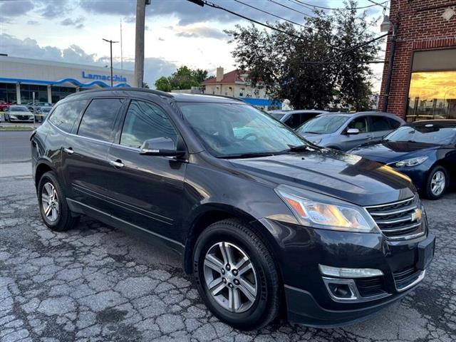 $8900 : 2017 Traverse 1LT AWD image 5