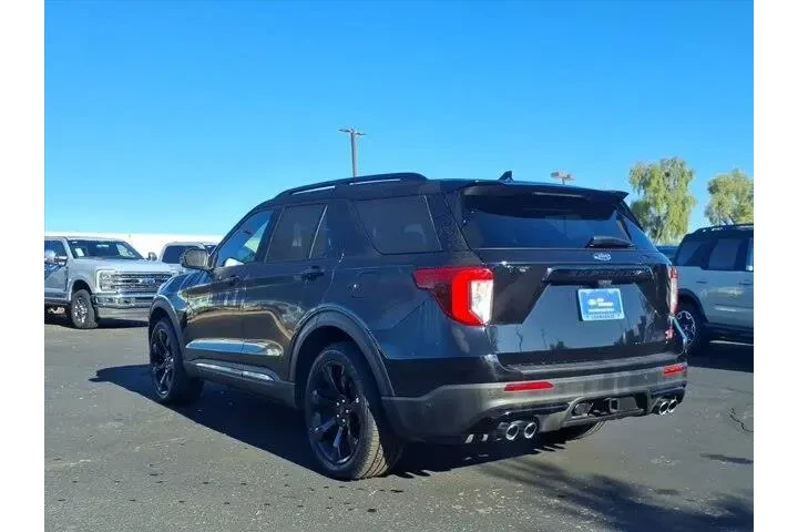 $30343 : Ford Explorer 2020 AWD ST 4d image 4