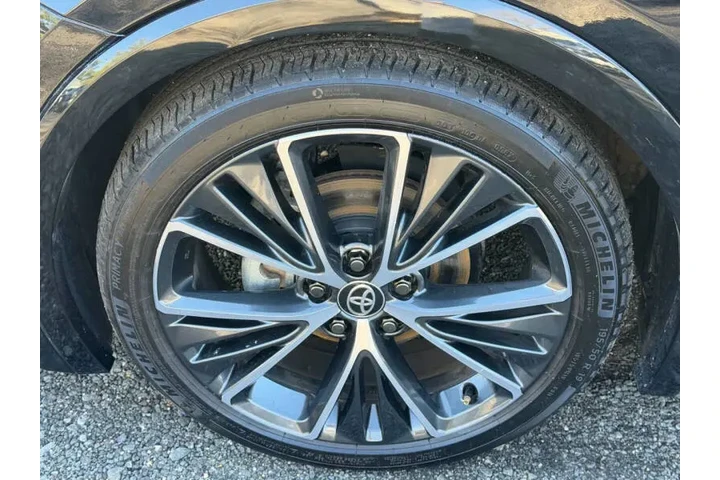 $23990 : 2023 Prius image 10