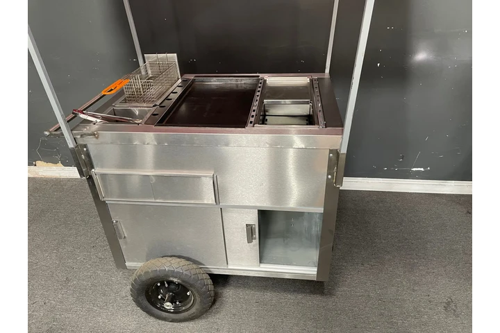 $800 : Portable Burger Cart image 4