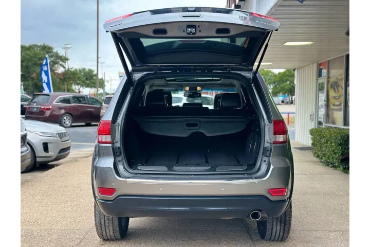 $15499 : 2013 Grand Cherokee Overland image 10