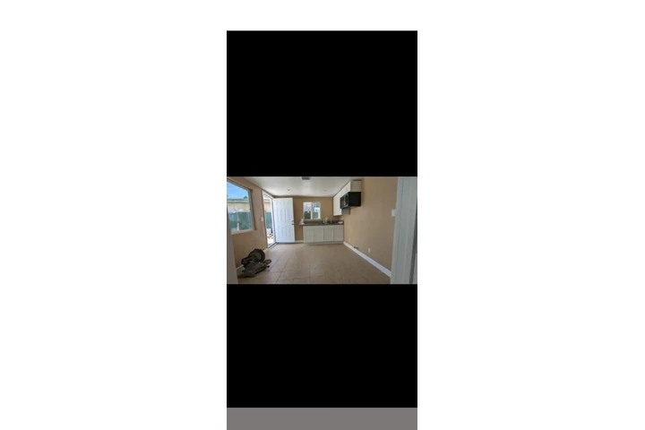 $2500 : 2 BRM 2 BTR CASA image 8