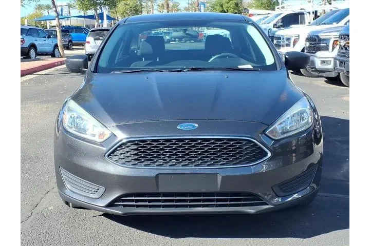$7957 : Ford Focus 2016 S 4dr Sedan image 3