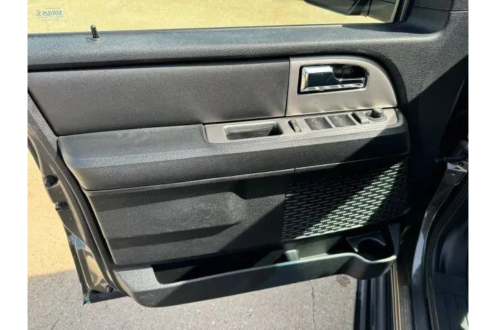 $11900 : Ford Expedition EL 2017 4x4 image 3