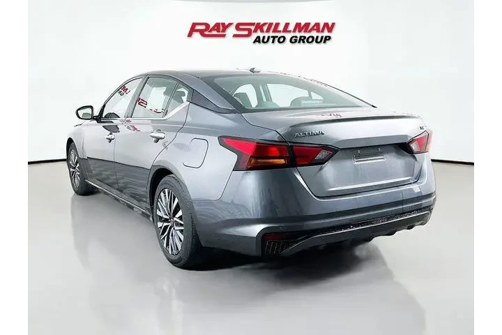 $21975 : Nissan Altima 2024 2.5 SV 4d image 5