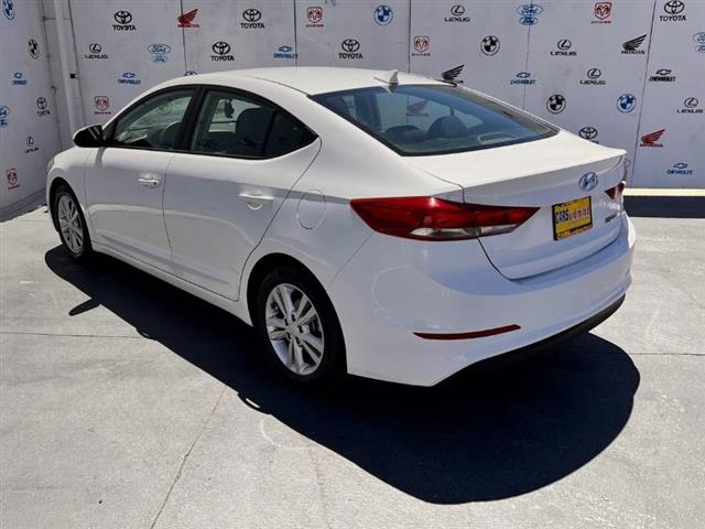 $10995 : Used 2018 Elantra SEL 2.0L Au image 5