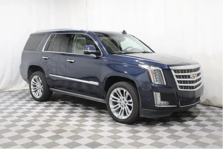 $32955 : Cadillac Escalade 2019 4x4 P image 1
