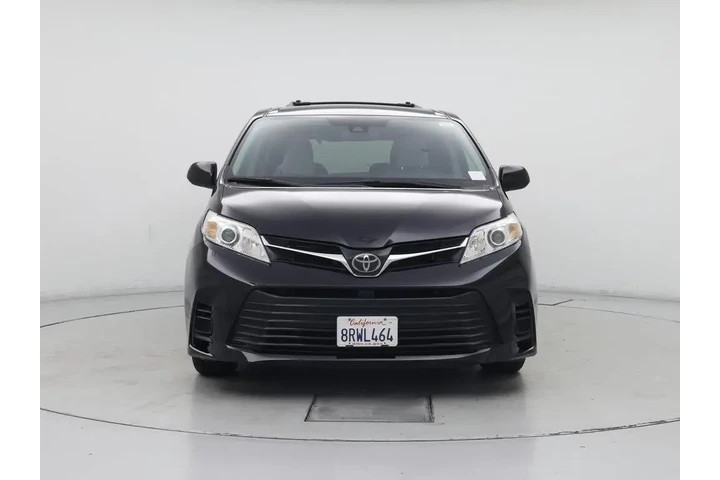 $31998 : Toyota Sienna 2020 LE 7-Pass image 5