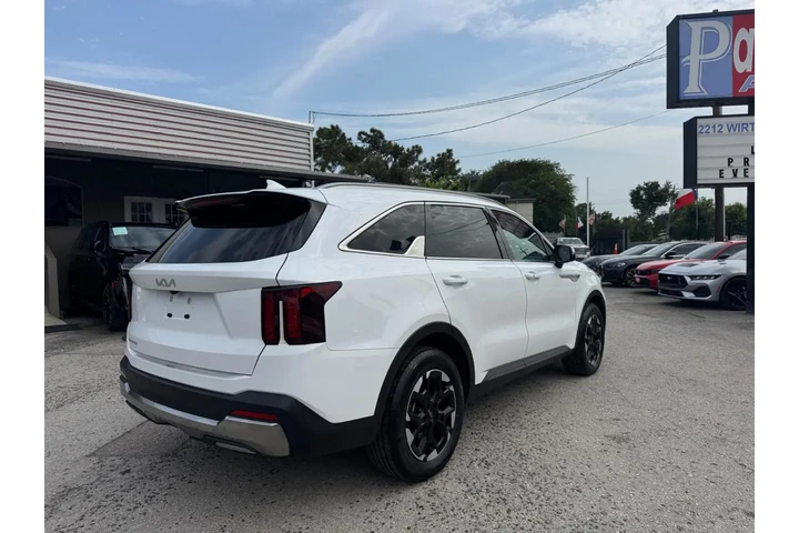 2024 Sorento S 2WD image 6