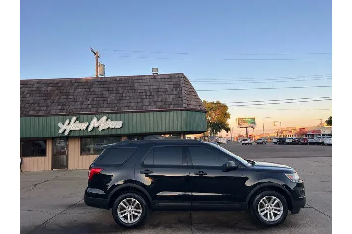 $14995 : 2016 Explorer ONLY 60,000 Mil image 7