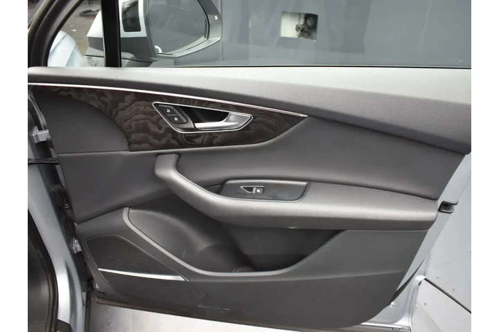 $28895 : Audi Q7 2022 AWD quattro Pre image 6