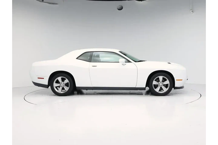 $20998 : Dodge Challenger 2016 SXT 2d image 7