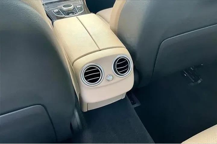 $23991 : Mercedes-Benz C-Class 2021 C image 10