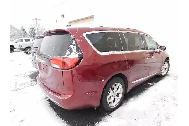 $20445 : Chrysler Pacifica 2020 Touri image 9