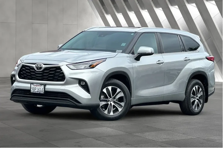 $36200 : Toyota Highlander 2023 AWD X image 2