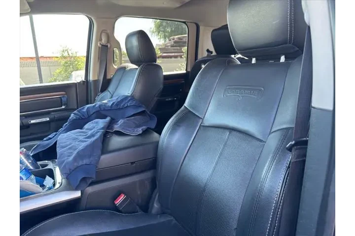 $23995 : Ram 1500 2017 4x4 Laramie 4d image 6