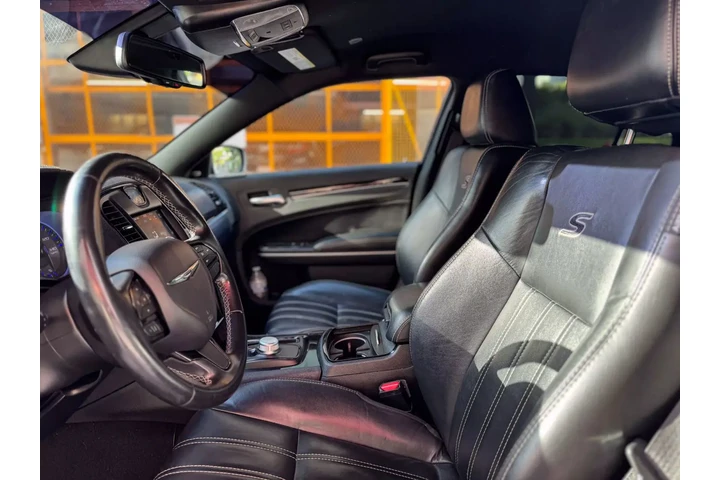 $15990 : 2019 CHRYSLER 300 image 10
