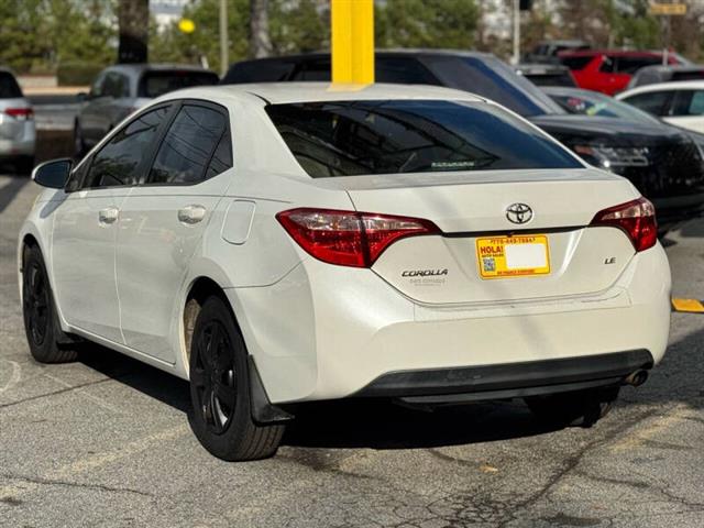 2017 Corolla LE image 4