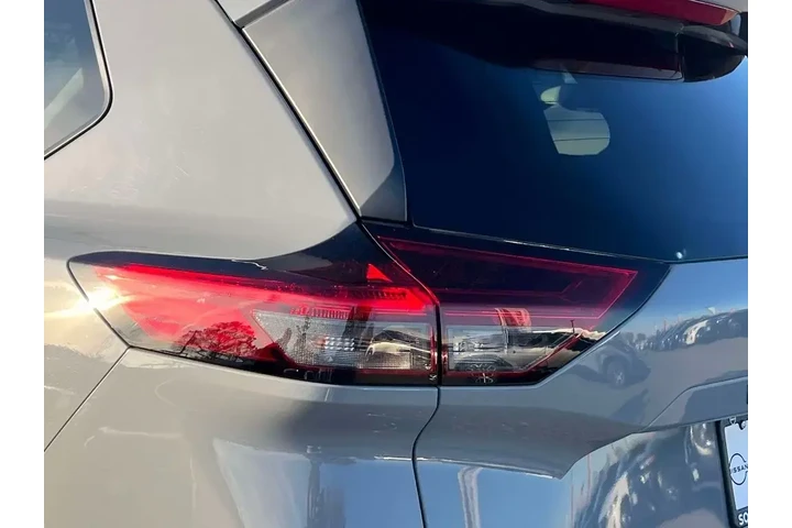 $27985 : Nissan Rogue 2025 AWD SV 4dr image 10