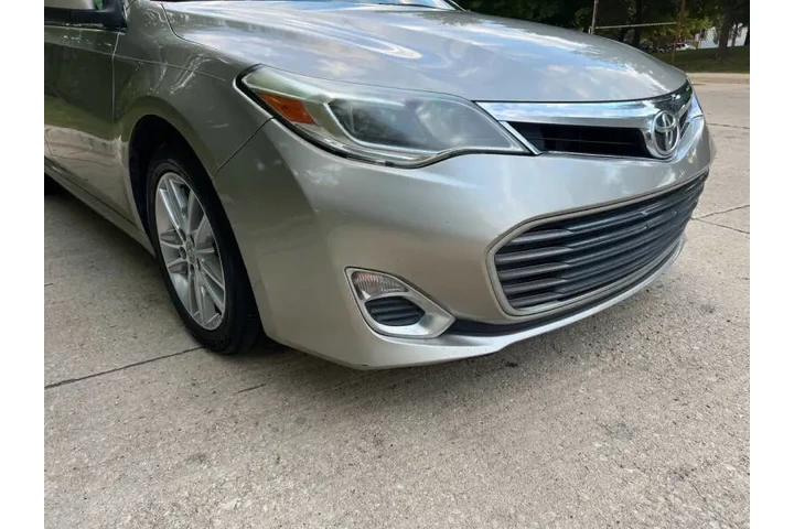 $10995 : 2015 Avalon XLE Premium image 10