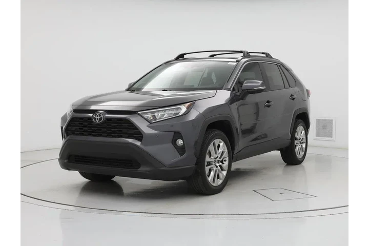 $28998 : Toyota RAV4 2021 XLE Premium image 4