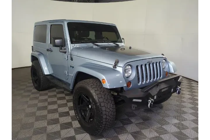 $12194 : Jeep Wrangler 2012 4x4 Sahar image 2