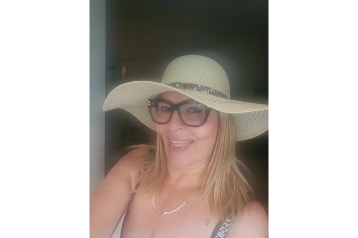 Señora sexy image 1