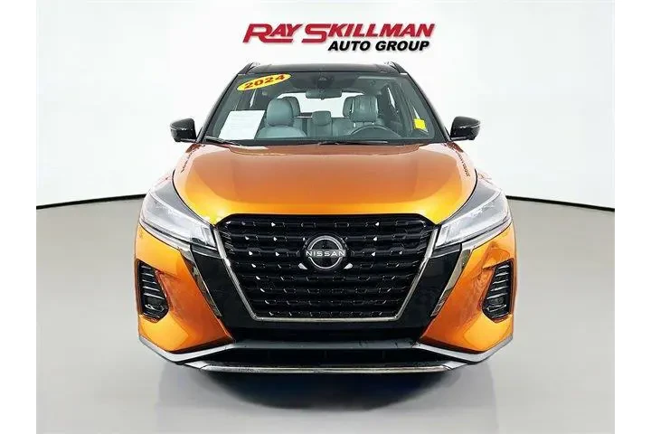 $22769 : Nissan Kicks 2024 SR 4dr Cro image 2