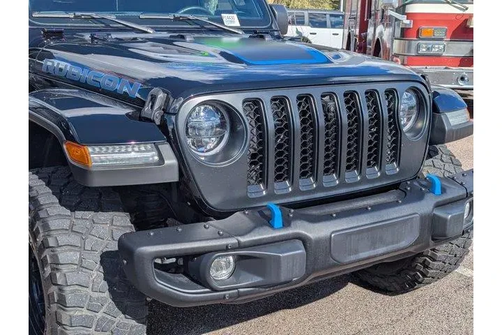 Jeep Wrangler 2023 4x4 Rubic image 4