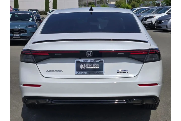 $31588 : Honda Accord Hybrid 2025 Spo image 6