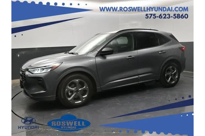 $25670 : Ford Escape 2023 ST-Line 4dr image 4