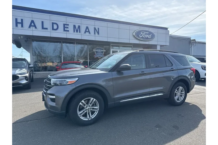 $25995 : Ford Explorer 2022 AWD XLT 4 image 1