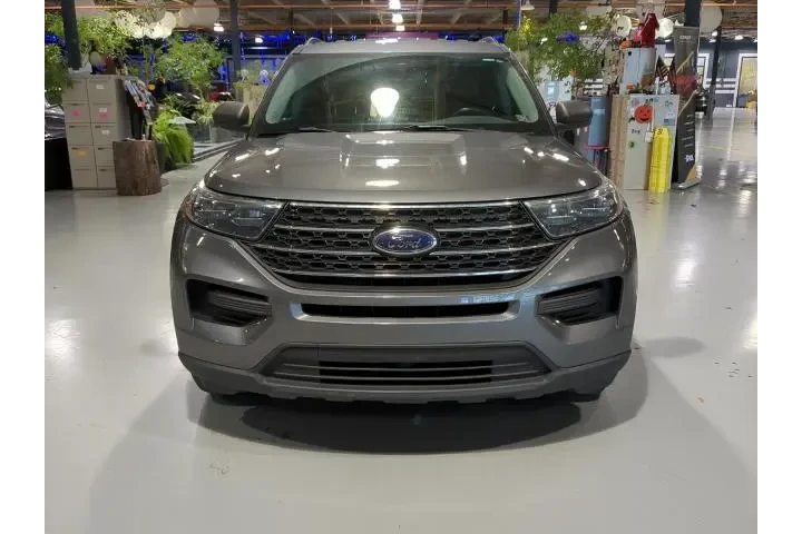 $23899 : Ford Explorer 2022 AWD XLT 4 image 3