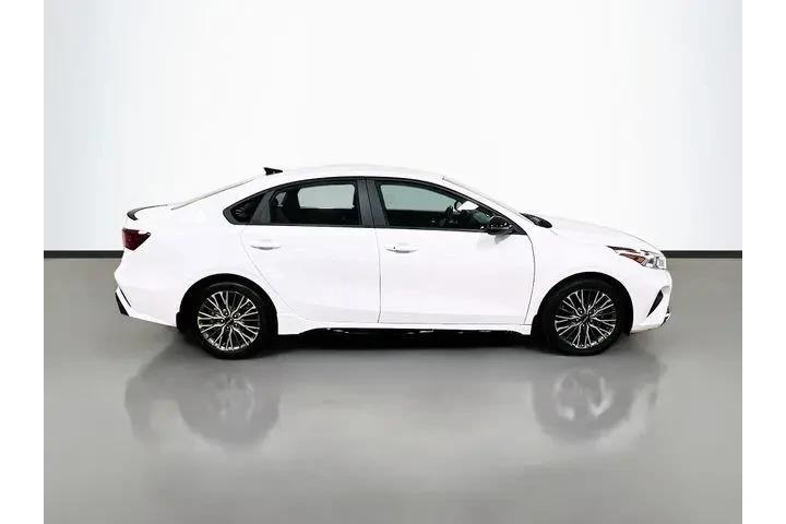 $18766 : Kia Forte 2023 GT-Line 4dr S image 8