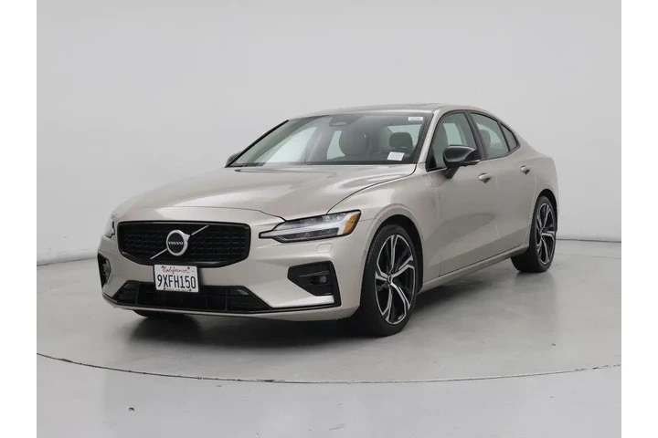 $23998 : Volvo S60 2024 B5 Plus Dark image 4