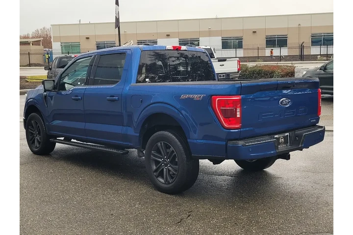 $37999 : Ford F-150 2022 4x4 XLT 4dr image 6