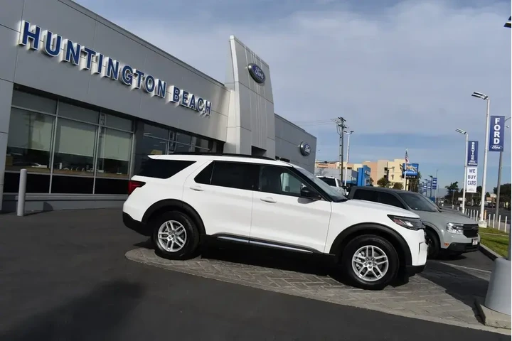 $36990 : Ford Explorer 2025 Active 4d image 3