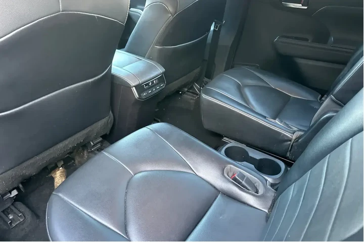 $24604 : Toyota Highlander 2021 XLE 4 image 4